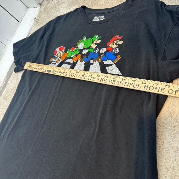 Super Mario Nintendo T-Shirt Men’s Black XL Abbey Road Beatles Spoof Luigi - Picture 7 of 9